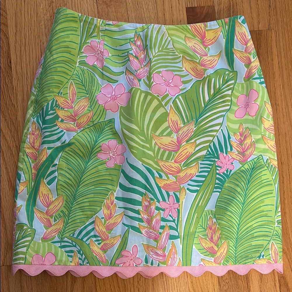 Lilly Pulitzer Floral Green and Pink Skirt. Size 4